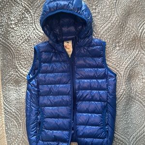 Little boys zip up puffer vest